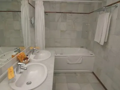 مايسترانزا 4* روندا