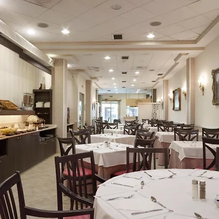 Hotel Maestranza
