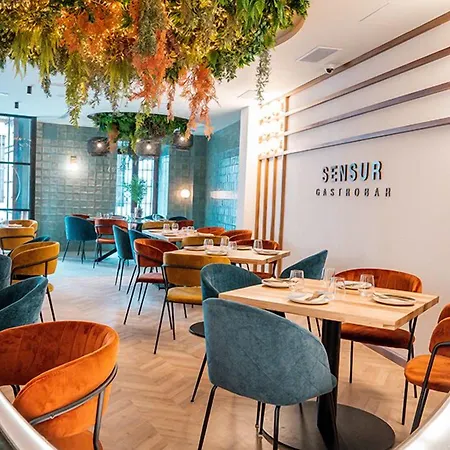 Отель Maestranza 4*